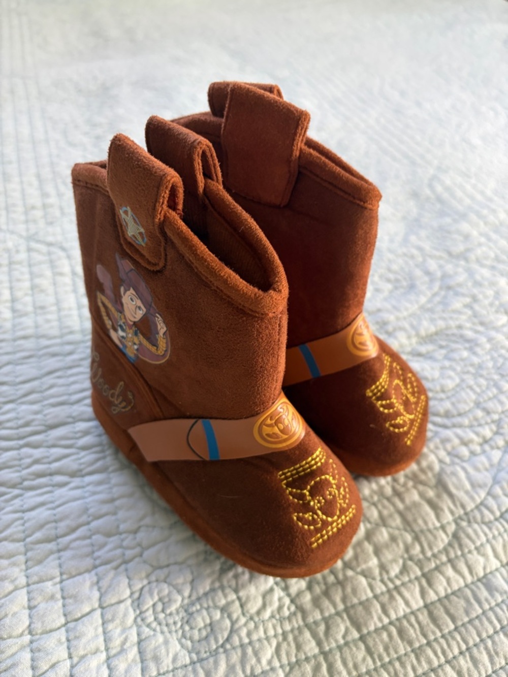 Kids Brown Boots with Woody Character Detail - Plush Suede Slip-On